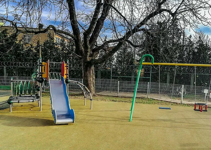 Velvet Lazienki Park